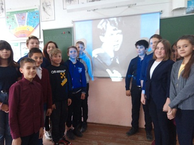 «Он поэт родной земли»